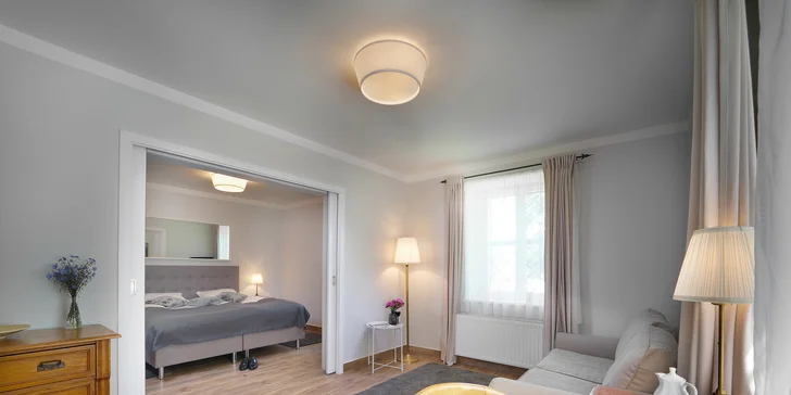 Některé pokoje Standard mají balkon, pokoje Classic disponují malou zahrádkou nebo terasou.