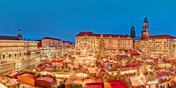Striezelmarkt – najstarší vianočný trh v Nemecku – vám ukáže, ako vyzerajú Vianoce v tej najtradičnejšej podobe.