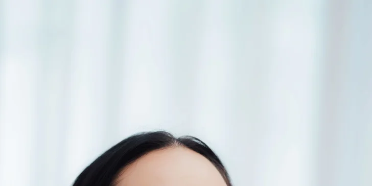 Na výběr je ošetření Carbon či Hollywood Laser Peel.