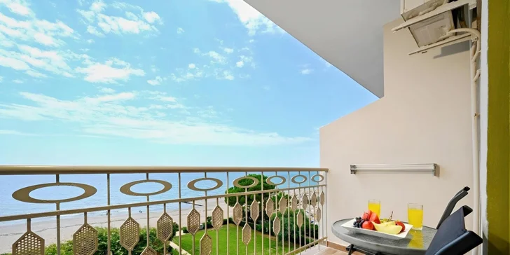 Všechny pokoje mají balkon nebo terasu.