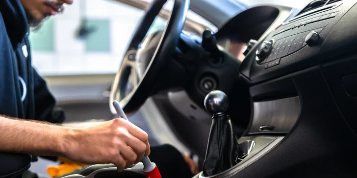 Profíci z Wash2Shine sa o vaše auto postarajú najlepšie, ako to ide s kvalitnou autokozmetikou a špičkovými prístrojmi značky Kärcher