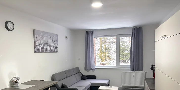 Televízia a Wi-Fi pripojenie sú samozrejmosťou.
