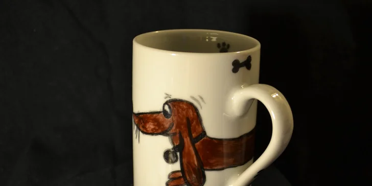Osvojíte si základ techniky malování na porcelán, naučíte se pracovat se speciálním štětcem i barvami.