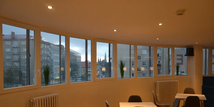 V Laser mánia najdete i místo k osvěžení a odpočinku.