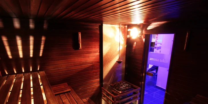 Fínska sauna má teplotu 80 – 105 °C
