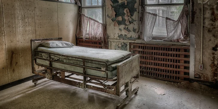 Dokážete ve hře Asylum vyřešit podle indicií všechny hádanky bláznivého doktora?