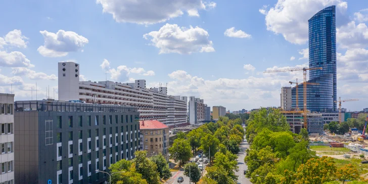Čím všetkým vás môže Vratislav potešiť? Nájdete tu hneď niekoľko unikátov – jednu z najkrajších európskych radníc s múzeom, druhé najväčšie námestie v Poľsku a jedinú historickú katedrálu, ktorá má výťah.