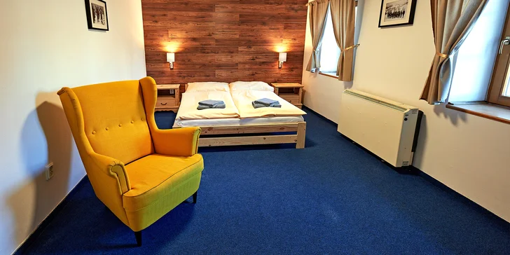 Na výber je pobyt v dvojlôžkovej izbe alebo apartmáne až pre 8 osôb.