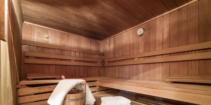 Je tu sauna, parní lázeň a infrasauna, vstup je povolen od 16 let. 