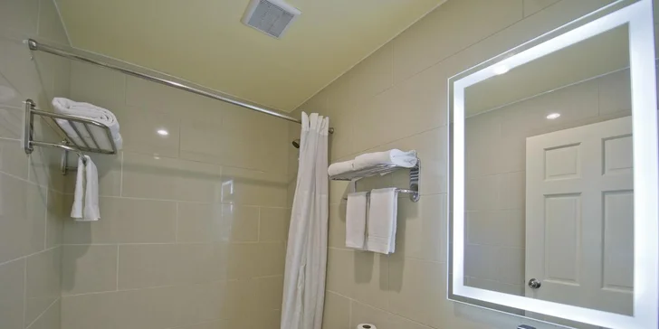 Pokoj má vlastní sociální zařízení (ilustrační foto hotelu). 