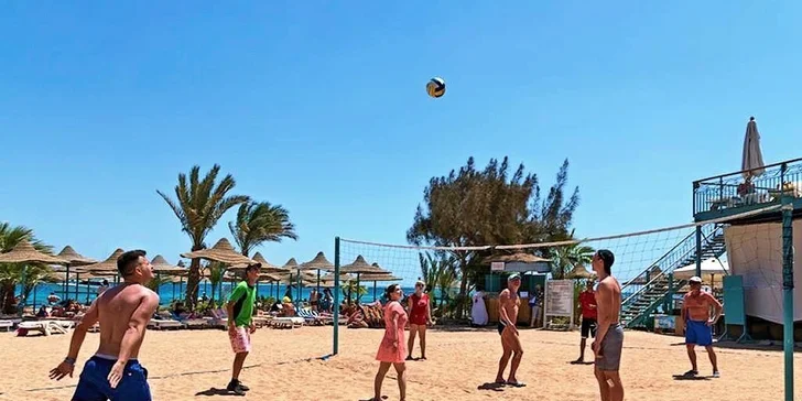Nudu zažene plážový volejbal, stolní tenis nebo šipky.