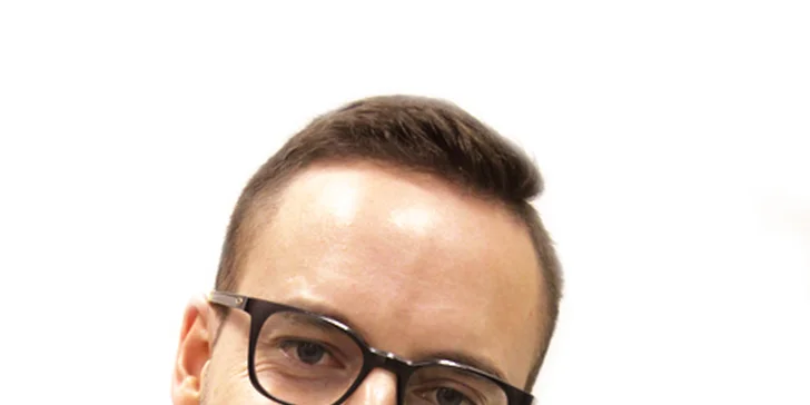 Zkušený fyzioterapeut Karel Svatoš pro vás připraví individuální cvičení na míru vašim potížím. 