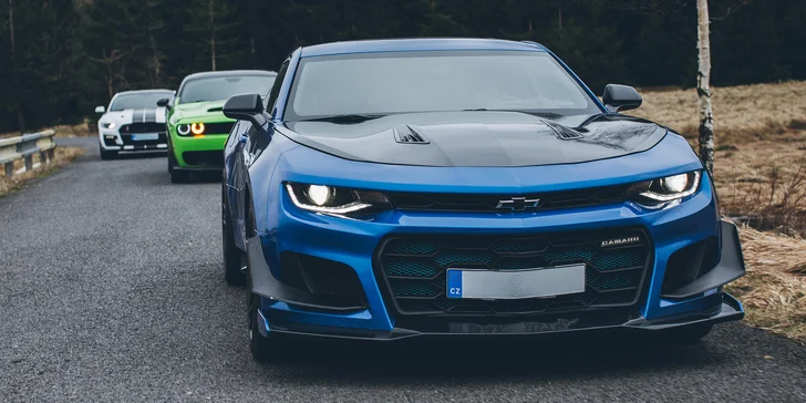Zapůjčení Chevroletu Camaro kabriolet na 24 hodin nebo víkend
