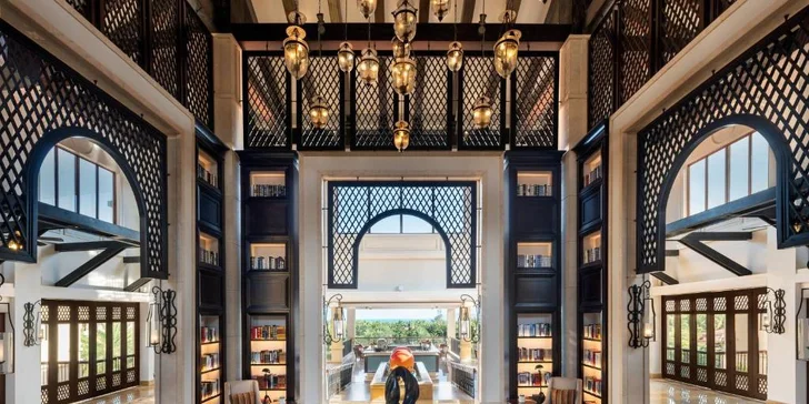 Architektura hotelu vás naprosto okouzlí.