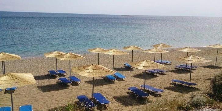 Nejbližší pláž Gyrismata se nachází cca 5 minut chůze od hotelu. 