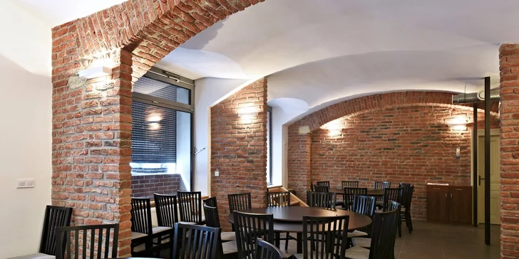 Restaurace sídlí na Florenci. Pokud pracujete poblíž, domluvte se s kolegy na parádní oběd.