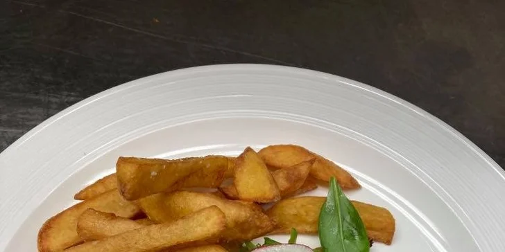 Vychutnáte si jen to nejčerstvější z regionu a výtečné speciality, které daná část roku nabízí. 