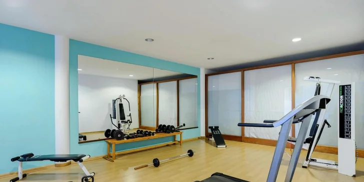 Také je tu fitness centrum, takže milovníci aktivního odpočinku si přijdou na své. 