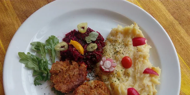 Denní menu se podává od pondělí do pátku. 