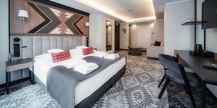 K dispozici jsou krásné a moderně vybavené pokoje i apartmány.