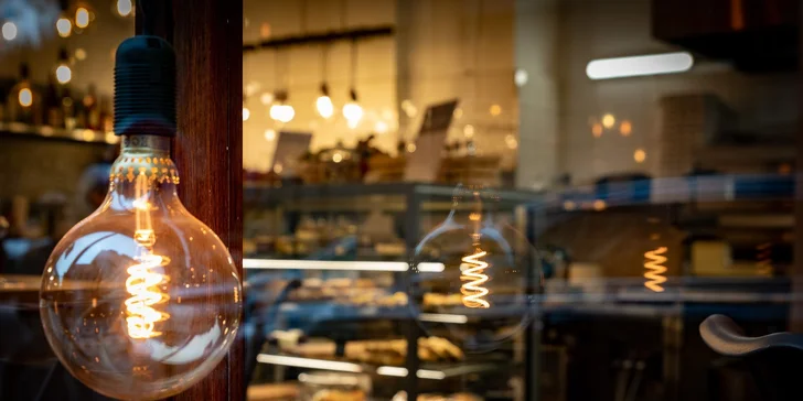 Moderní bistro najdete kousek od zastávky Jindřišská. 