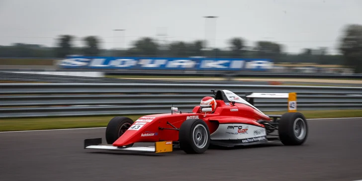FORMULA 4 TATUUS