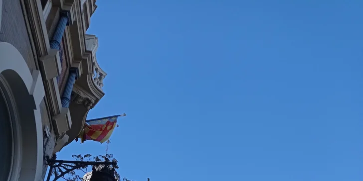 Worldee je cestovatelská platforma, která si klade za cíl přiblížit lidem danou lokalitu co možná nejautentičtěji. 