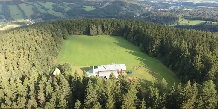 Penzion se nachází v klidném prostředí.