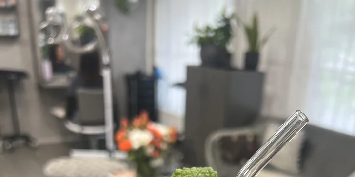 Během ošetření si vychutnáte domácí limonádu, prosecco nebo kávu.