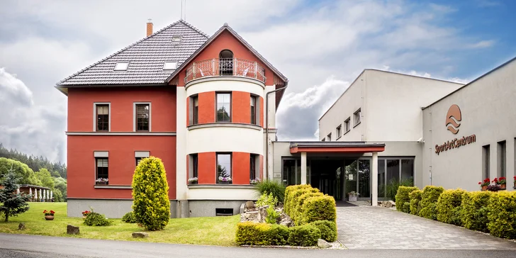 Hotel Sport Art leží v Prostřední Bečvě (jen 10 km od Rožnova pod Radhoštěm).