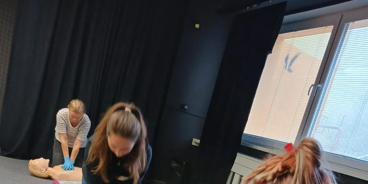  Lektoři přiblíží témata jako resuscitace dětí, pády, úrazy, dušení nebo popáleniny.