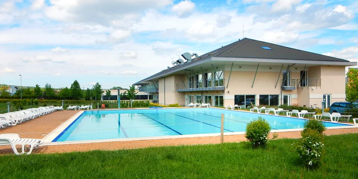 V ceně pobytu máte polopenzi a neomezený vstup do wellness a fitness.
