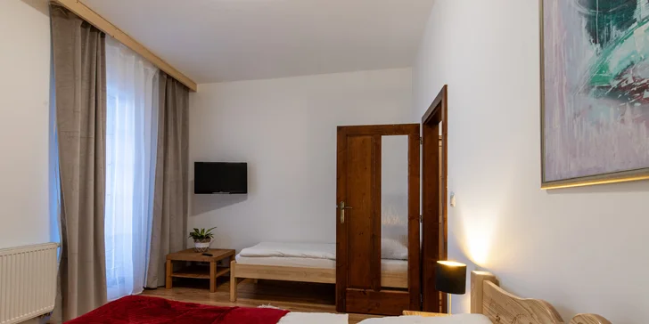 Trojložková izba s balkónom
