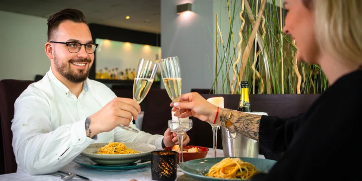 Súkromný vstup do Wellness SPA s večerou pre dvoch v hoteli Modena***