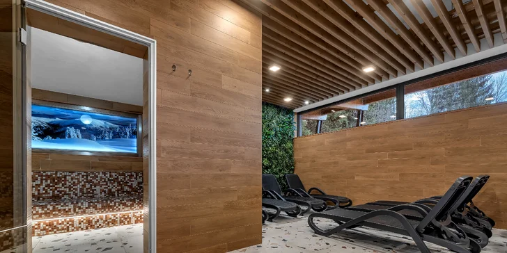 Hotel disponuje vlastním aquaparkem a wellness centrem. 
