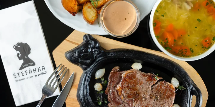 V strednej časti sa nachádza tukové oko (rib eye), ktoré dodáva steaku výnimočnú šťavnatosť, chuť a vôňu