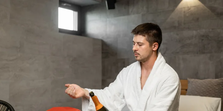 Zapůjčení županů, osušek a ručníků je v ceně.