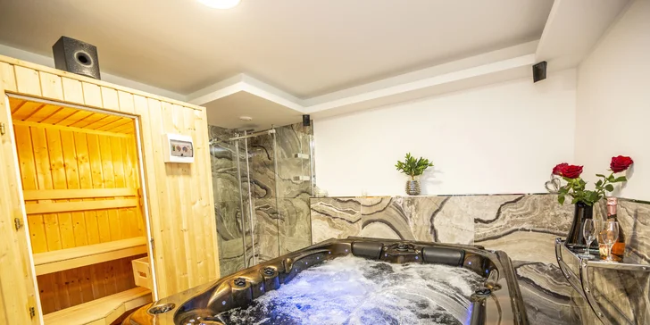 Ve vetším apartmánu máte krom vířivé vany k dispozici i saunu!