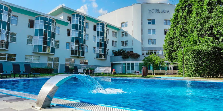 Dovolenka s jedlom, wellness aj bazénom v krajine UNESCO