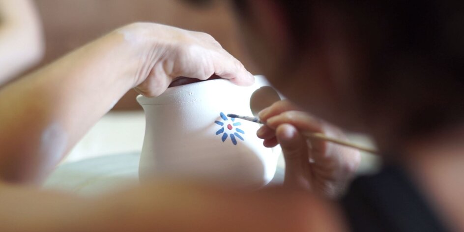 Tohle zkuste: Workshop vyrábění keramiky