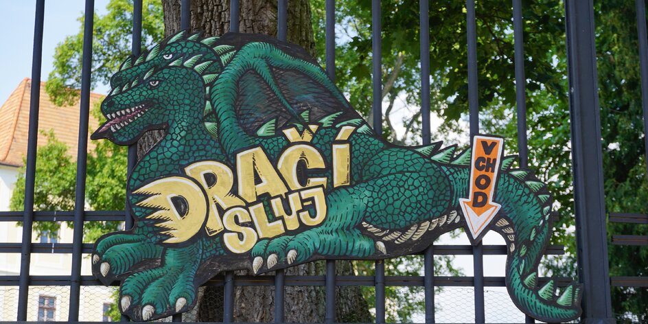 Hrady a zámky na Moravě 2.díl – jižní Morava nabízí víc než jen Lednici a Valtice