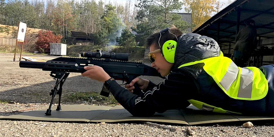 Proč je střelnice pro kluky tak skvělý zážitek?