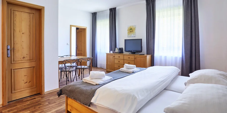 Resort na Šumavě s jídlem a wellness pro pár i rodinu