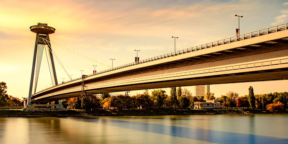 Ako sa pozemšťania zo Zľavomatu na UFO vybrali