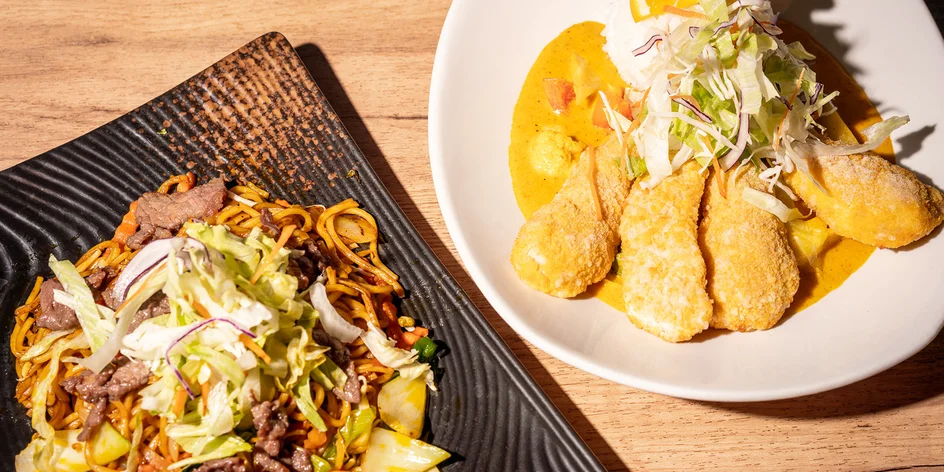 Asijský hlavní chod podle výběru: kuře, nudle i tofu