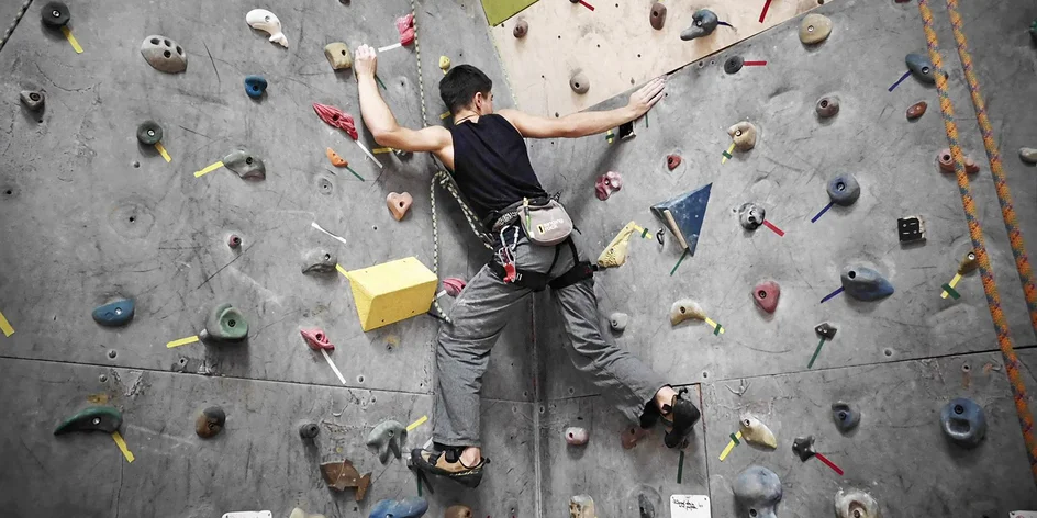 Kurzy lezení na stěně pro 1 nebo až 4 osoby