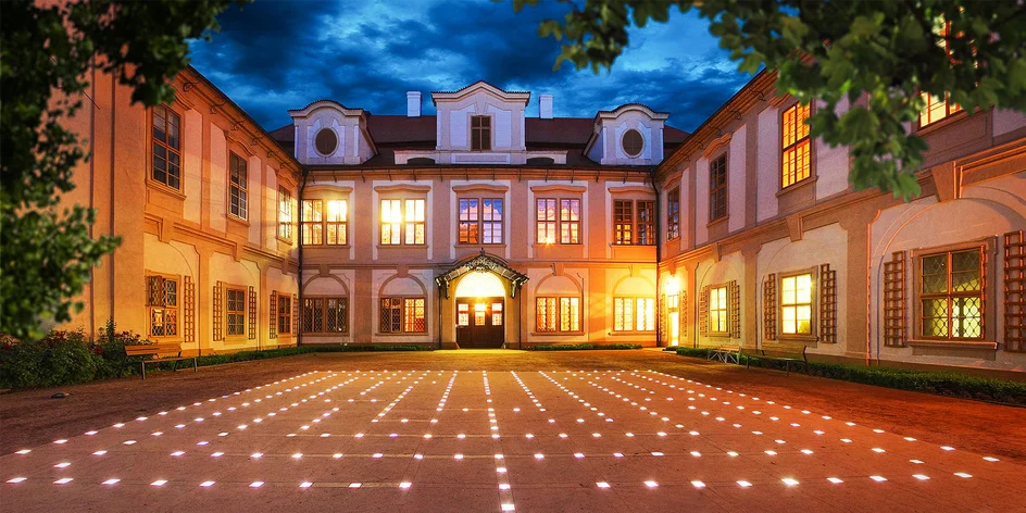 Pobyt na zámku: labyrint, polopenze i wellness