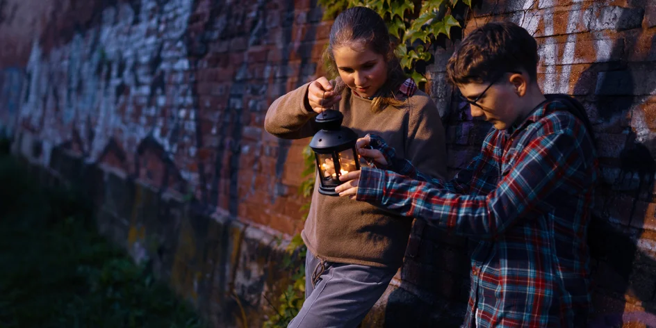 Šeptající javor: šifrovačka v tajuplné pražské čtvrti