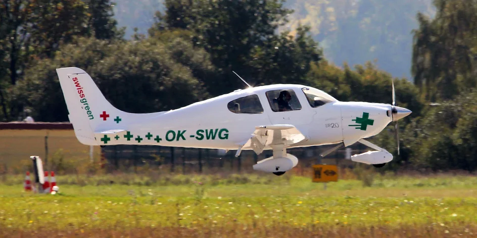 Romantický let pro dva letadlem Cirrus SR 20 a sekt