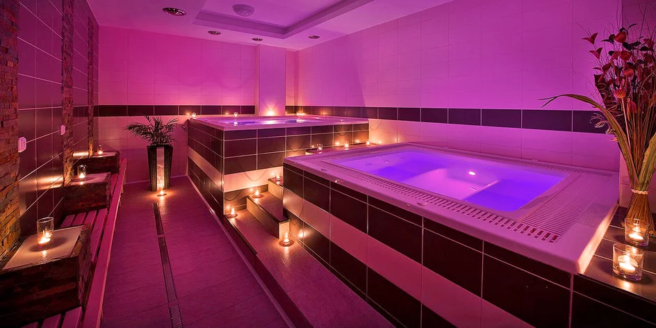 Železné hory: 4* hotel s wellness, bazénem a polopenzí